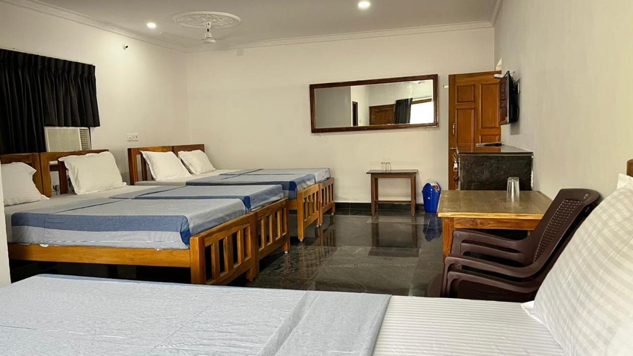 Anand Beach Guesthouse By Moonrocks Mahabalipuram Bagian luar foto
