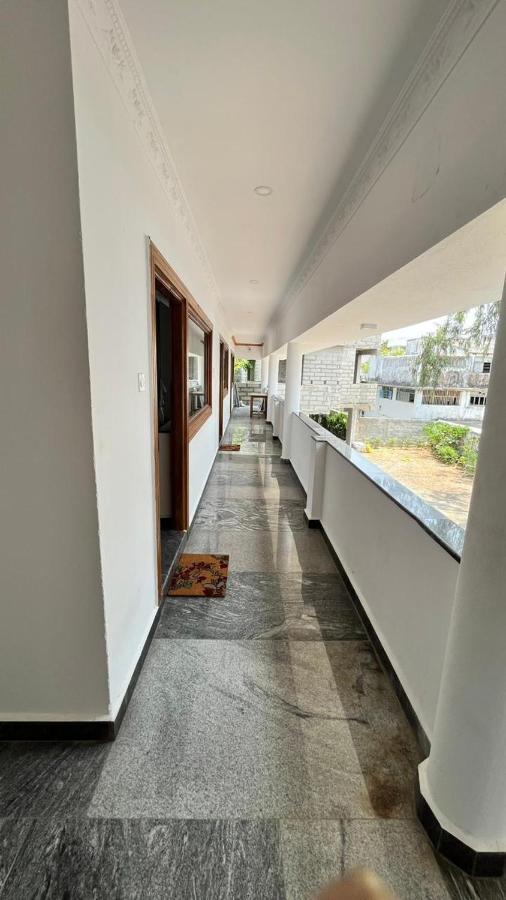Anand Beach Guesthouse By Moonrocks Mahabalipuram Bagian luar foto