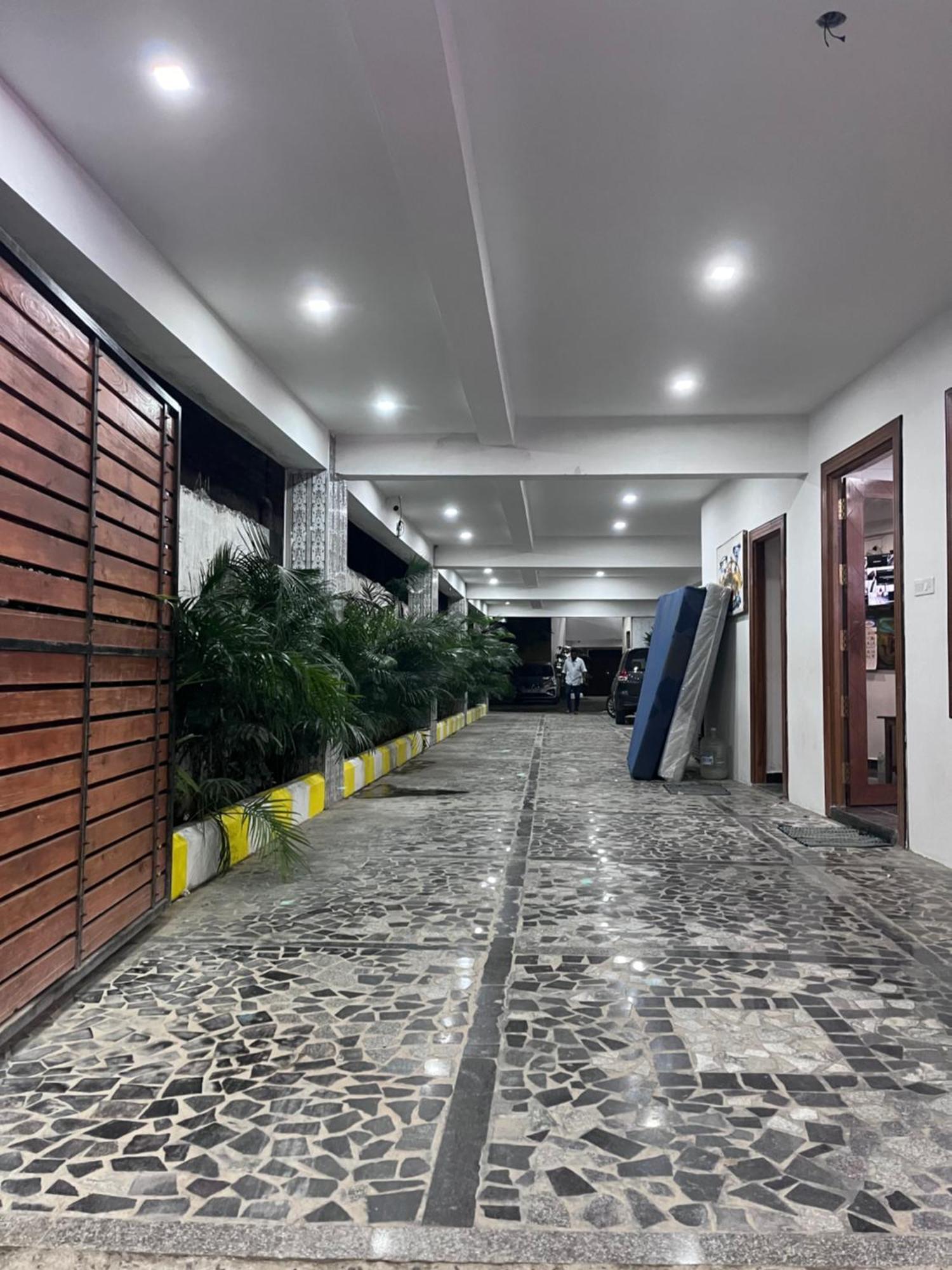 Anand Beach Guesthouse By Moonrocks Mahabalipuram Bagian luar foto
