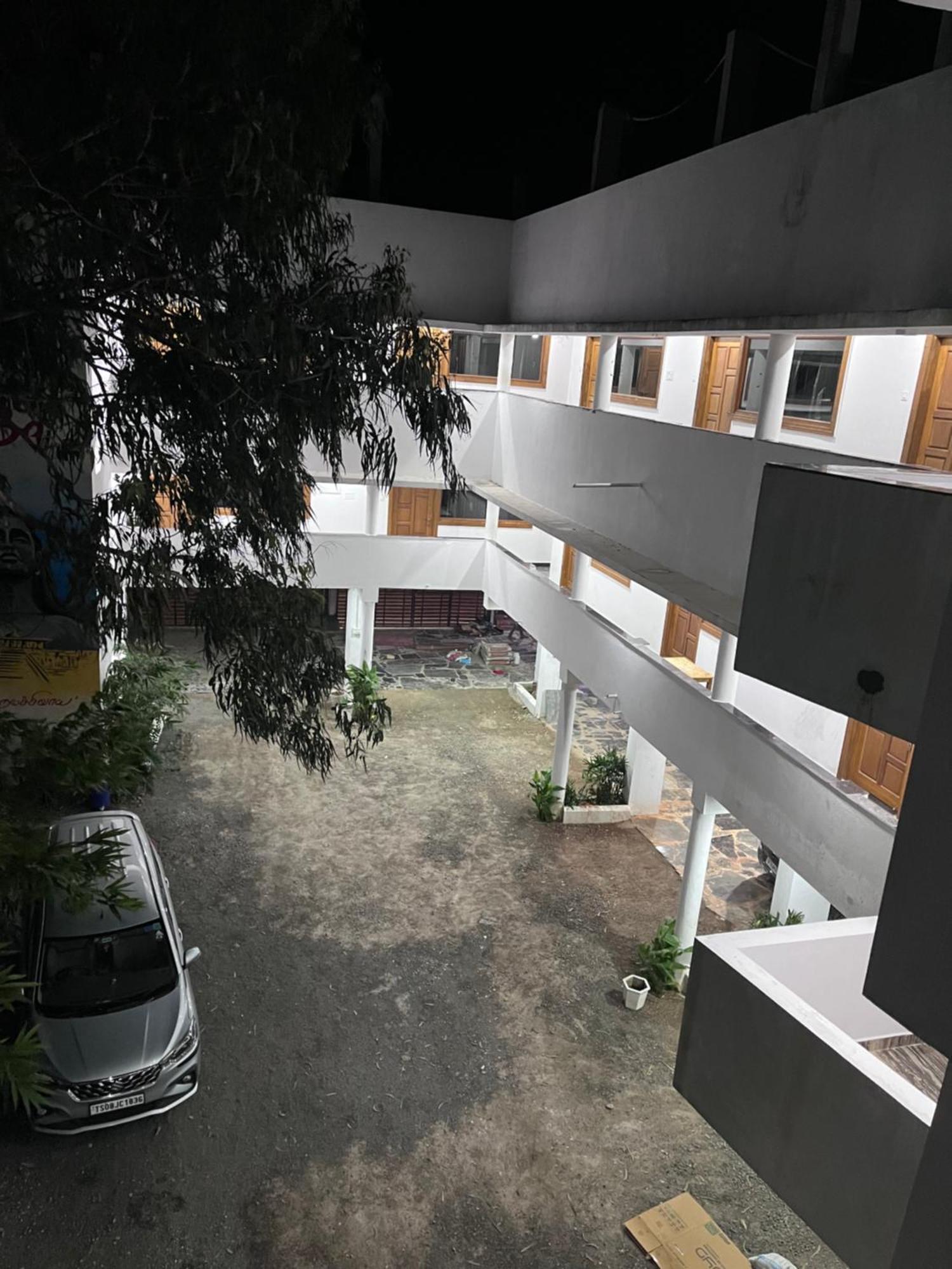 Anand Beach Guesthouse By Moonrocks Mahabalipuram Bagian luar foto